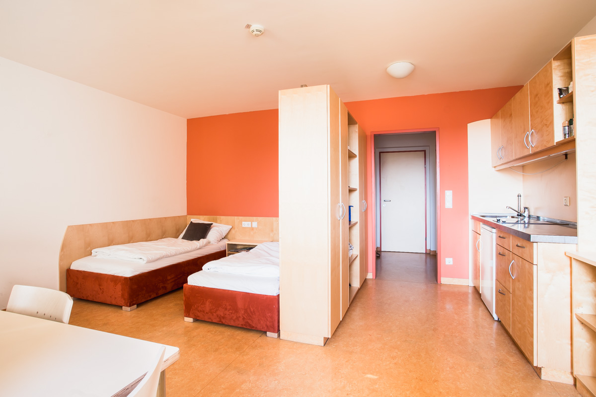 Student Dormitories In Vienna House Meidling Eichenstrasse 46