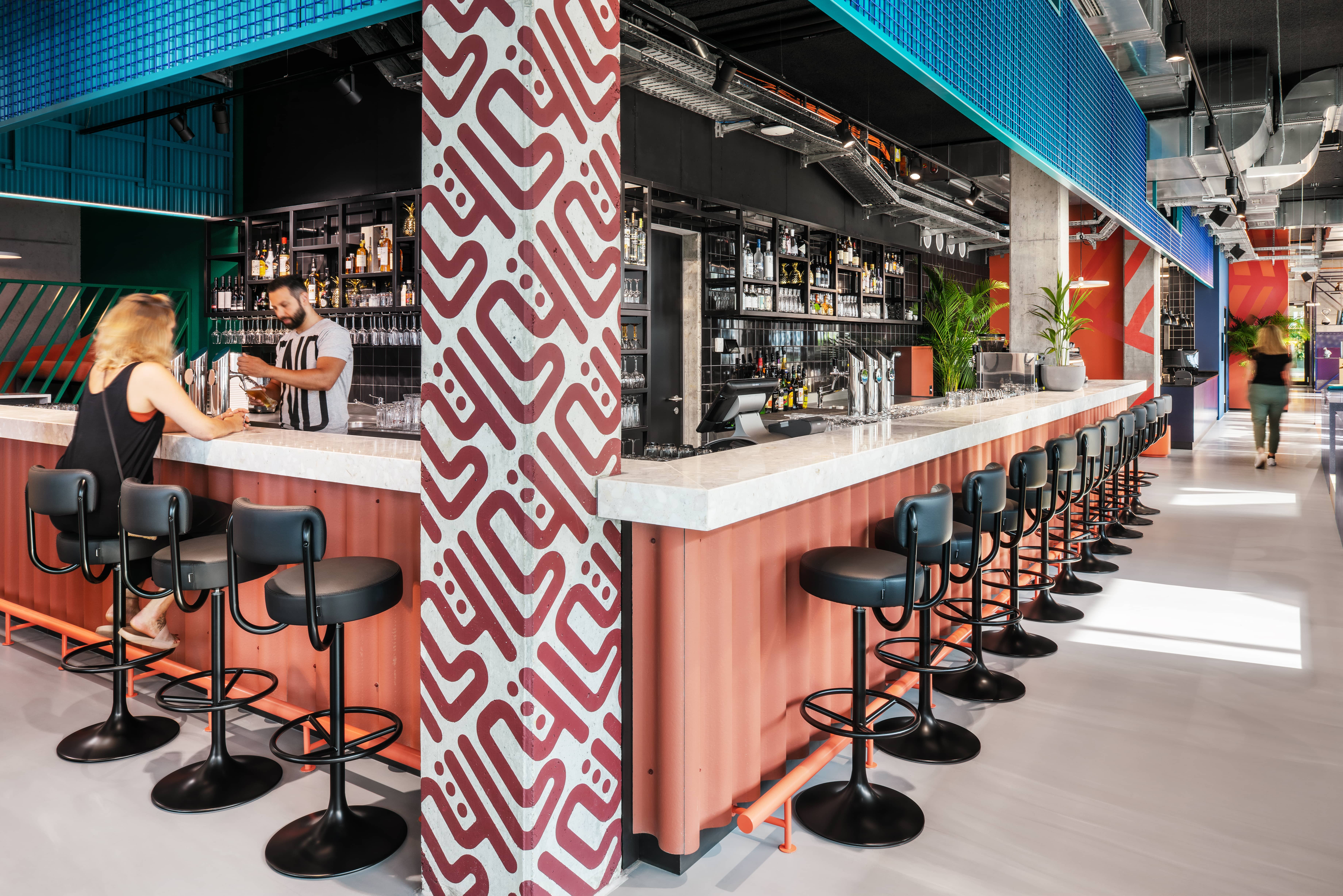 Vienna singles bar